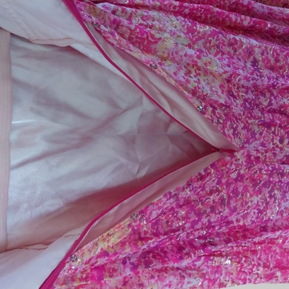 BCBG Maxazria Maxi Dress. - Picture 8 of 16